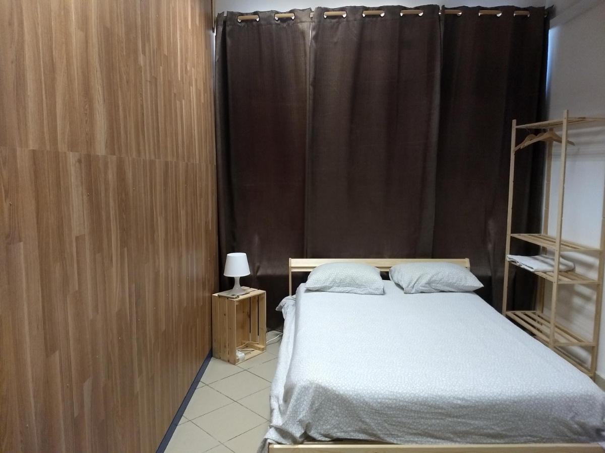 Melaya Budget Hostel Фаро Екстериор снимка
